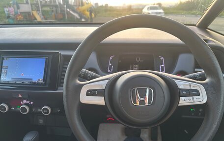 Honda Fit, 2021 год, 1 450 000 рублей, 10 фотография