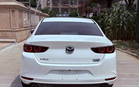 Mazda 3, 2023 год, 1 600 000 рублей, 4 фотография