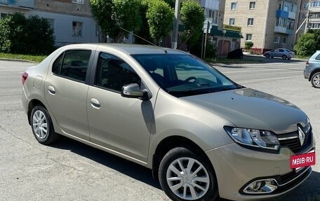 Renault Logan II, 2015 год, 777 000 рублей, 12 фотография