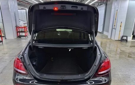 Mercedes-Benz E-Класс, 2019 год, 3 000 000 рублей, 12 фотография