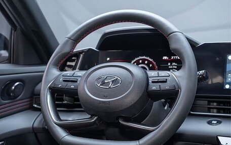 Hyundai Elantra, 2023 год, 1 490 000 рублей, 12 фотография