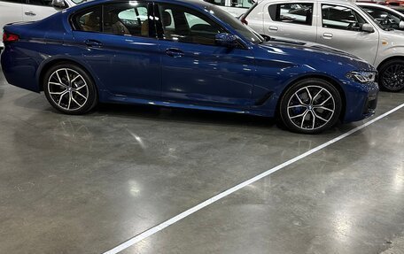 BMW 5 серия, 2022 год, 7 000 000 рублей, 2 фотография