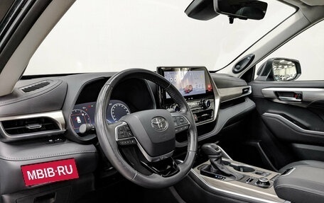 Toyota Highlander, 2024 год, 5 100 000 рублей, 15 фотография