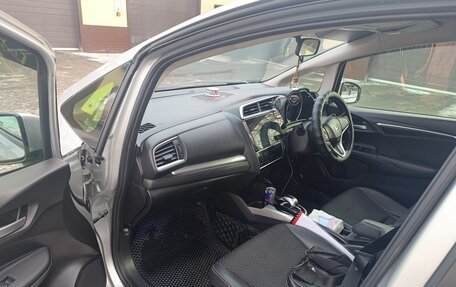 Honda Fit III, 2014 год, 700 000 рублей, 2 фотография