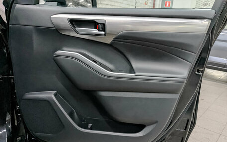 Toyota Highlander, 2024 год, 5 100 000 рублей, 24 фотография