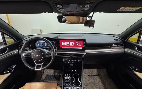 KIA K5, 2022 год, 2 400 000 рублей, 16 фотография