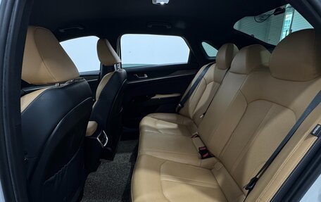 KIA K5, 2022 год, 2 400 000 рублей, 18 фотография
