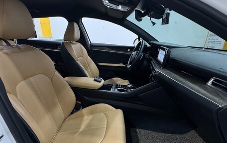 KIA K5, 2022 год, 2 400 000 рублей, 17 фотография