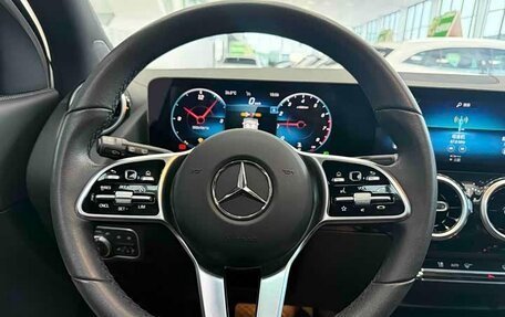 Mercedes-Benz GLA, 2022 год, 2 500 000 рублей, 14 фотография