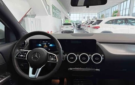Mercedes-Benz GLA, 2022 год, 2 500 000 рублей, 19 фотография