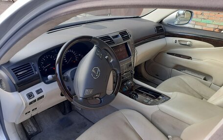 Lexus LS IV, 2007 год, 1 200 000 рублей, 3 фотография
