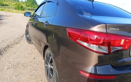 KIA Rio III рестайлинг, 2017 год, 1 385 000 рублей, 2 фотография