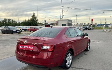 Skoda Octavia, 2018 год, 1 799 000 рублей, 5 фотография