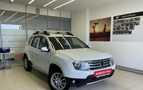 Renault Duster I рестайлинг, 2014 год, 1 000 000 рублей, 3 фотография