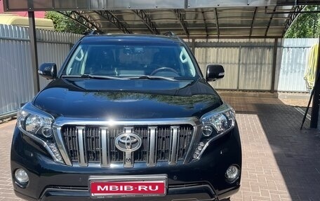 Toyota Land Cruiser Prado 150 рестайлинг 2, 2016 год, 3 750 000 рублей, 1 фотография