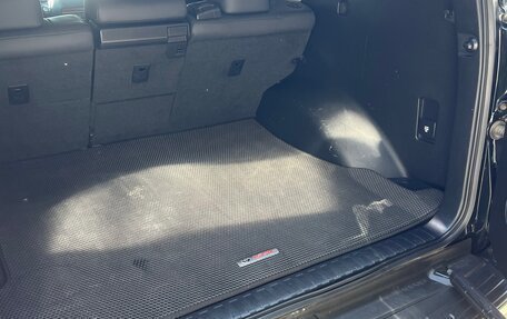 Toyota Land Cruiser Prado 150 рестайлинг 2, 2016 год, 3 750 000 рублей, 13 фотография