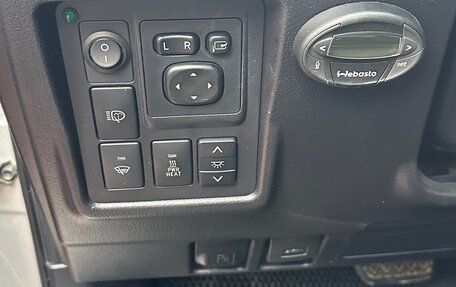 Toyota Land Cruiser Prado 150 рестайлинг 2, 2014 год, 3 490 000 рублей, 8 фотография