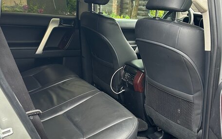 Toyota Land Cruiser Prado 150 рестайлинг 2, 2014 год, 3 490 000 рублей, 17 фотография