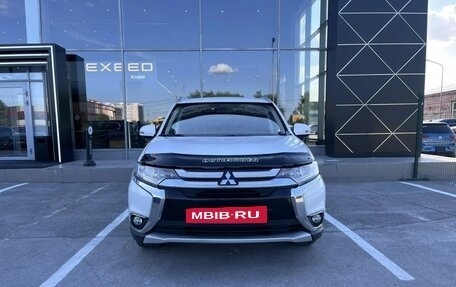 Mitsubishi Outlander III рестайлинг 3, 2017 год, 1 890 000 рублей, 2 фотография