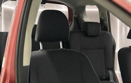 Toyota Sienta II, 2017 год, 1 295 000 рублей, 12 фотография