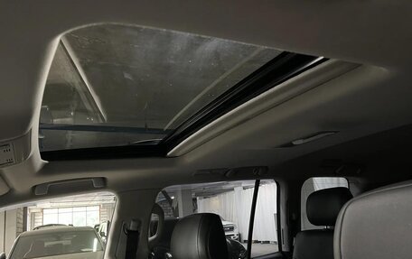 Toyota Land Cruiser 200, 2008 год, 3 200 000 рублей, 31 фотография