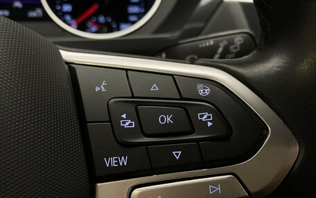 Volkswagen Tiguan II, 2021 год, 2 870 000 рублей, 27 фотография