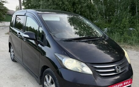 Honda Freed I, 2010 год, 750 000 рублей, 5 фотография