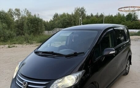 Honda Freed I, 2010 год, 750 000 рублей, 11 фотография