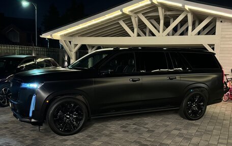 Cadillac Escalade V, 2023 год, 11 750 000 рублей, 10 фотография