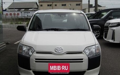 Toyota Probox I, 2022 год, 730 100 рублей, 2 фотография