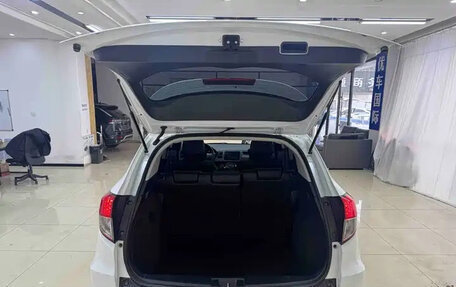 Honda Vezel, 2021 год, 1 242 000 рублей, 7 фотография