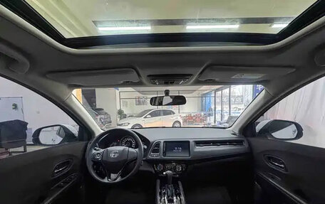 Honda Vezel, 2021 год, 1 242 000 рублей, 13 фотография