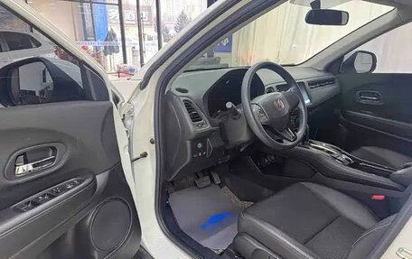 Honda Vezel, 2021 год, 1 242 000 рублей, 9 фотография