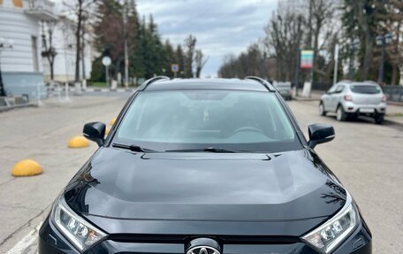 Toyota RAV4, 2019 год, 2 700 000 рублей, 6 фотография