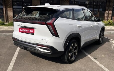 Geely Atlas, 2023 год, 2 700 000 рублей, 6 фотография