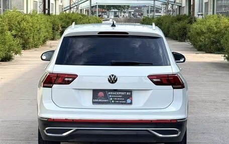 Volkswagen Tiguan II, 2022 год, 2 631 000 рублей, 4 фотография