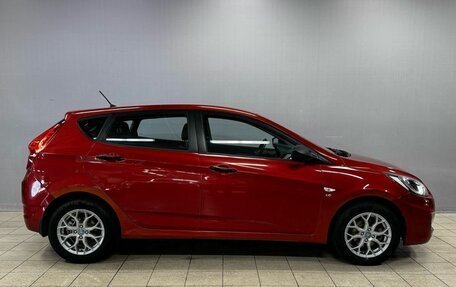 Hyundai Solaris II рестайлинг, 2011 год, 660 000 рублей, 4 фотография