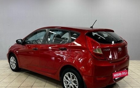 Hyundai Solaris II рестайлинг, 2011 год, 660 000 рублей, 7 фотография