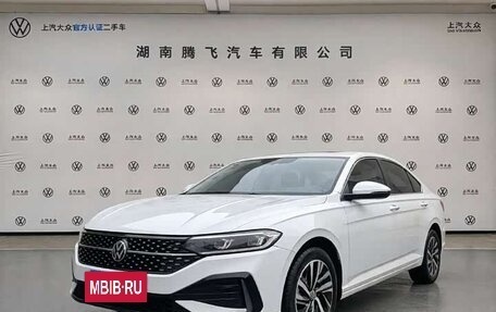 Volkswagen Lavida, 2023 год, 1 350 285 рублей, 2 фотография