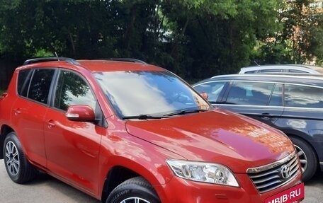 Toyota RAV4, 2011 год, 1 460 000 рублей, 4 фотография
