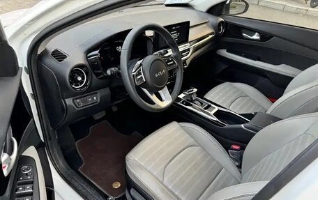 KIA K3, 2023 год, 1 662 000 рублей, 14 фотография