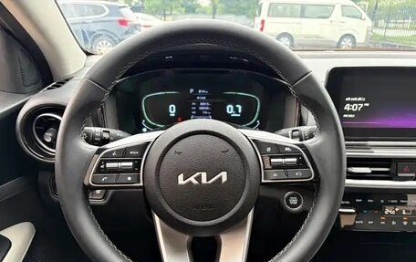 KIA K3, 2023 год, 1 662 000 рублей, 13 фотография