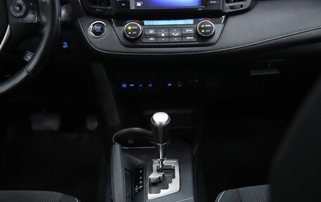 Toyota RAV4, 2018 год, 2 520 000 рублей, 15 фотография