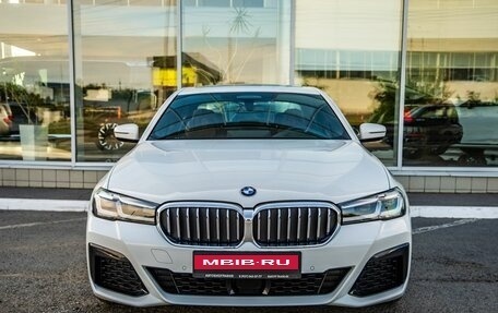 BMW 5 серия, 2022 год, 5 678 000 рублей, 2 фотография