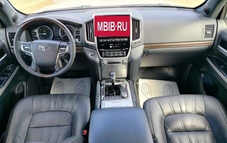 Toyota Land Cruiser 200, 2019 год, 7 950 000 рублей, 5 фотография