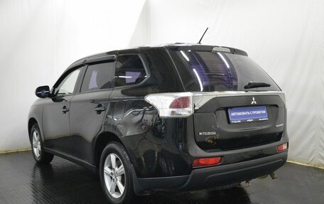 Mitsubishi Outlander III рестайлинг 3, 2014 год, 860 000 рублей, 7 фотография