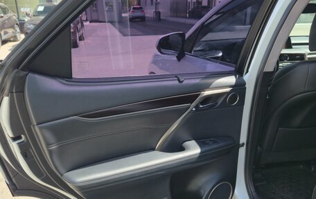 Lexus RX IV рестайлинг, 2018 год, 4 050 000 рублей, 18 фотография