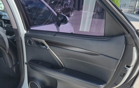 Lexus RX IV рестайлинг, 2018 год, 4 050 000 рублей, 21 фотография