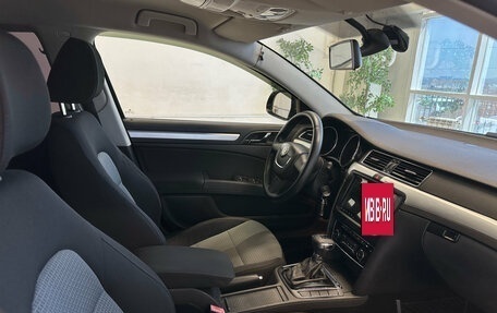 Skoda Superb III рестайлинг, 2010 год, 850 000 рублей, 9 фотография
