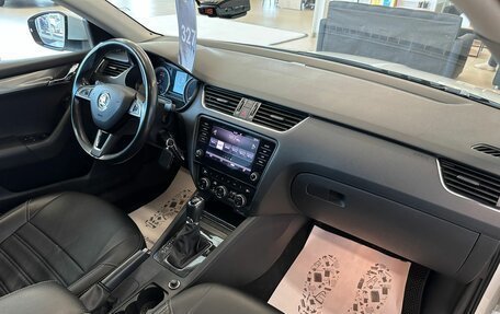Skoda Octavia, 2018 год, 1 999 000 рублей, 13 фотография